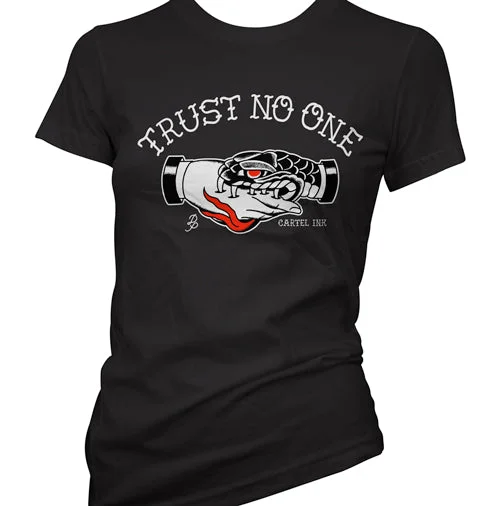 Versatile Items Trust No One Women's T-Shirt