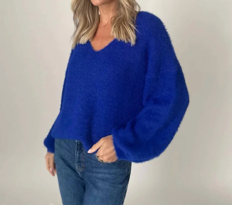 Madelyn Eyelash V Neck Sweater In Blue